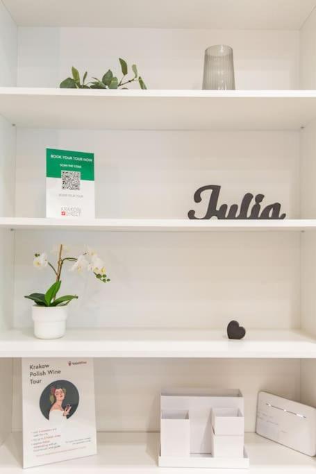 Julia Apartament *