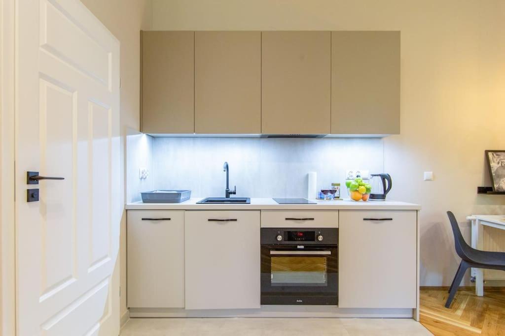 Julia Apartament *
